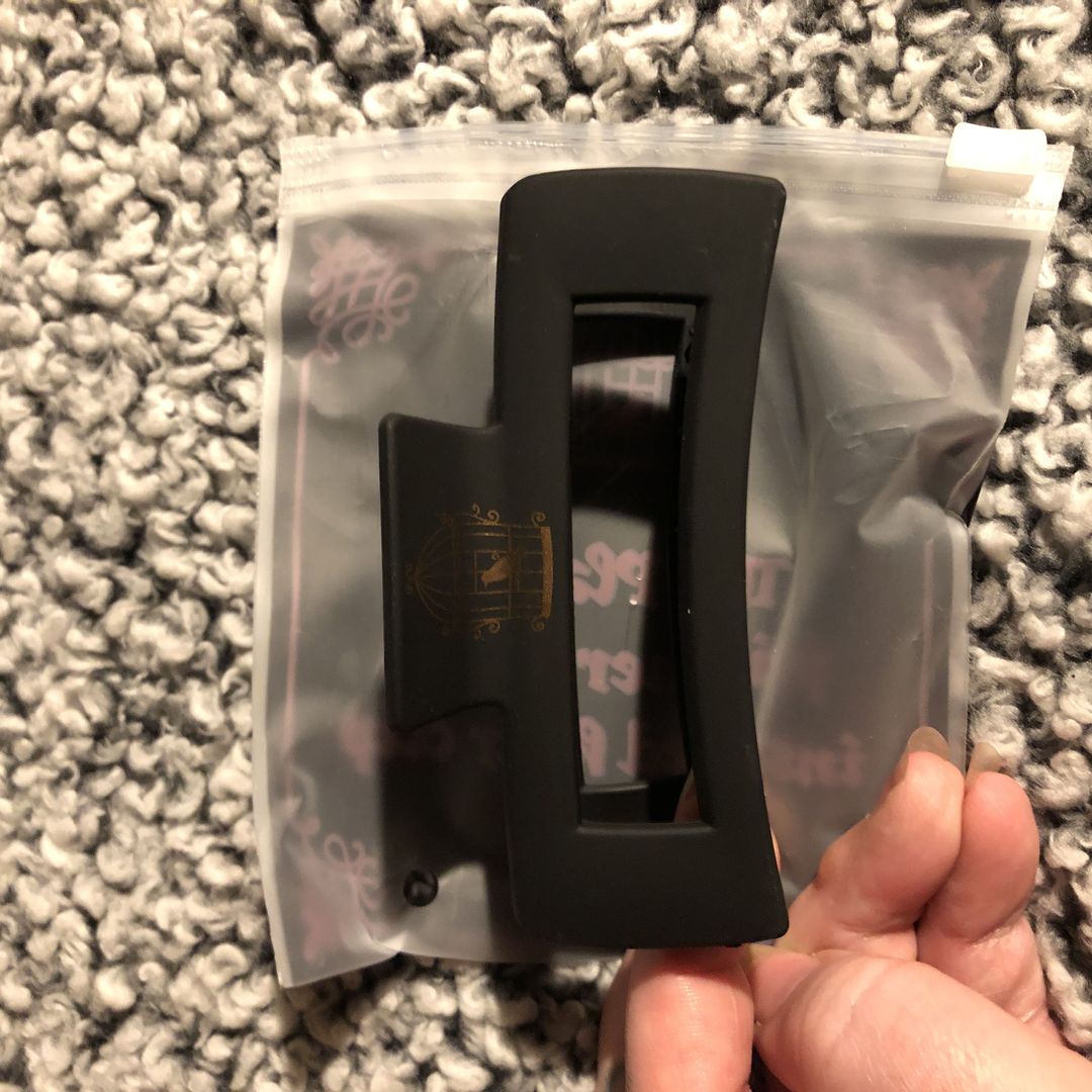 The Plated Prisoner Hair Clip