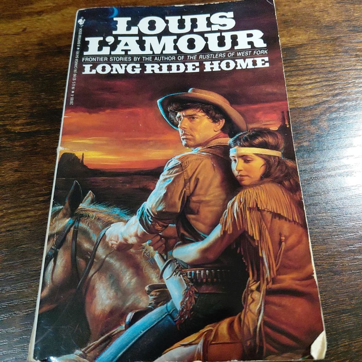 Long Ride Home by Louis L'Amour, Paperback | Pangobooks