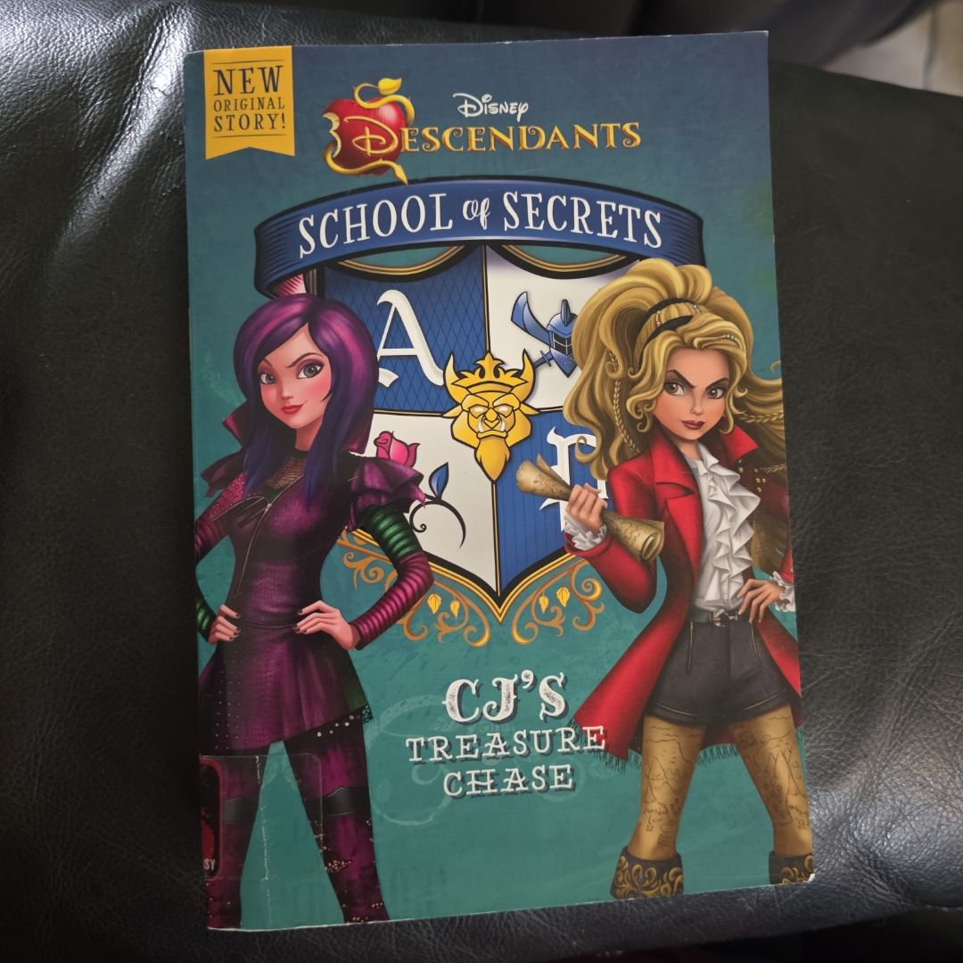 School of Secrets: CJ's Treasure Chase (Disney Descendants) (Scholastic Special Market Edition)