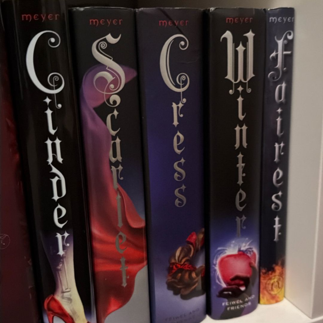 Lunar Chronicles hand signed 