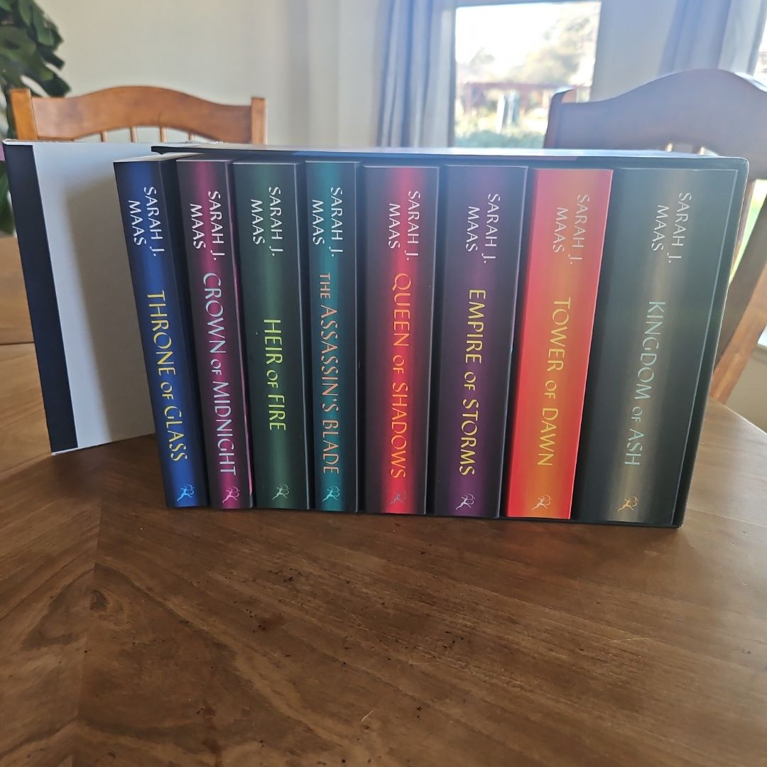 Throne of Glass Paperback Box Set