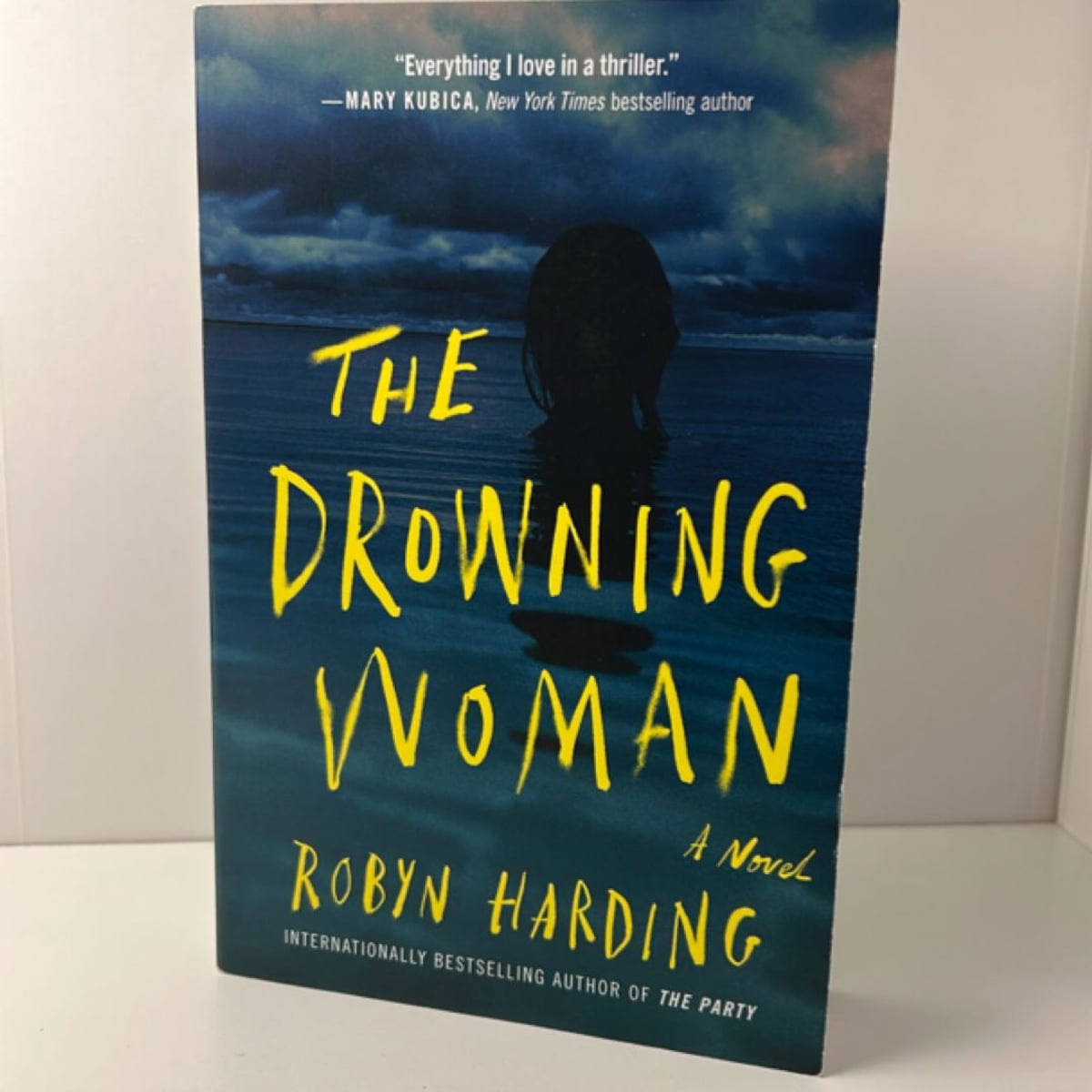 The Drowning Woman by Robyn Harding
