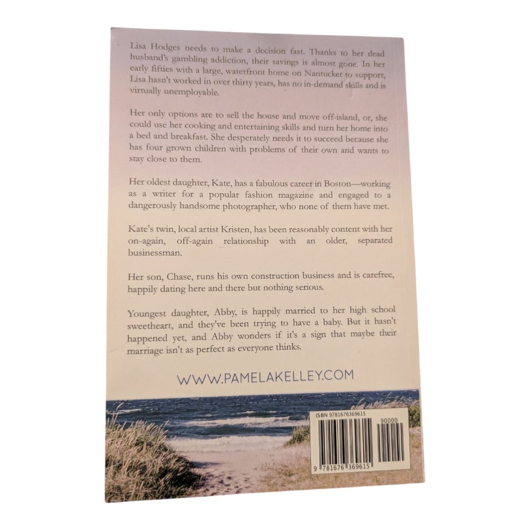 The Nantucket Inn Large Print Edition 