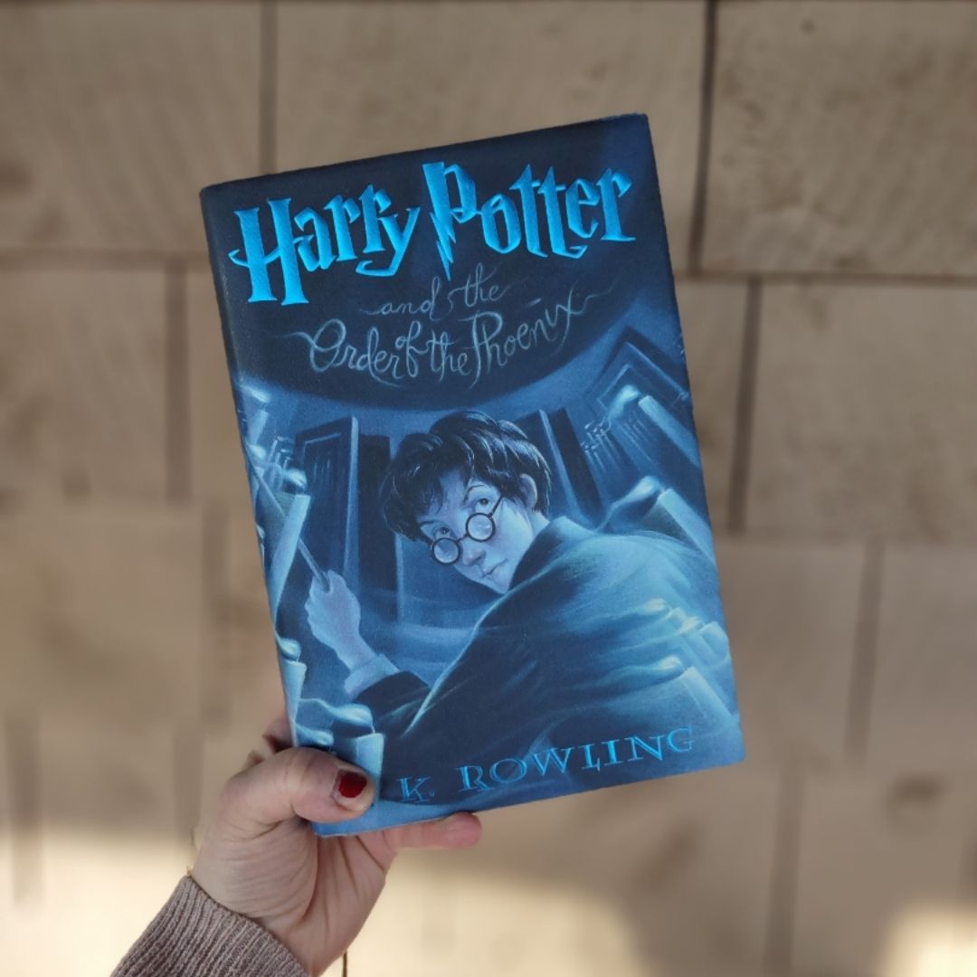 Harry Potter and the Order of the Phoenix (Harry Potter, Book 5)