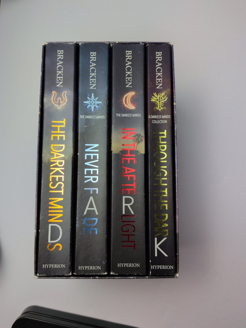The Darkest Minds Series Boxed Set [4-Book Paperback Boxed Set] (the Darkest Minds)