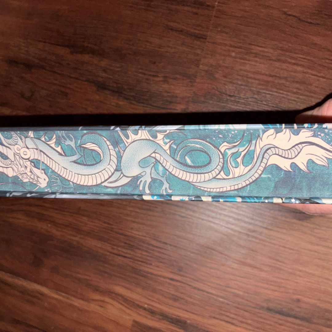Illumicrate Of Jade and Dragons