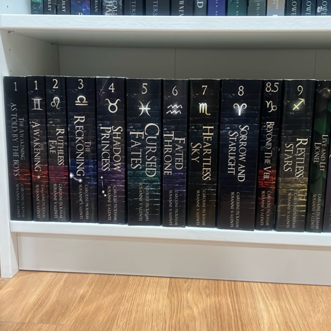 Zodiac Academy Books 1-9 plus 3 Extra Books!