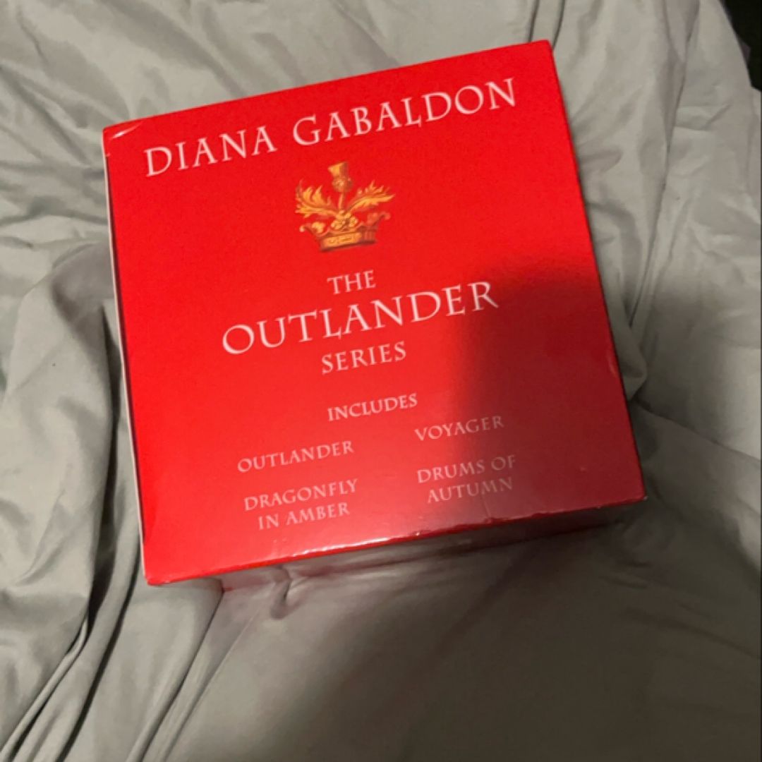 Outlander 4-Copy Boxed Set
