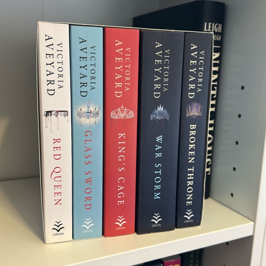 Red Queen 5 Copy Slipcase