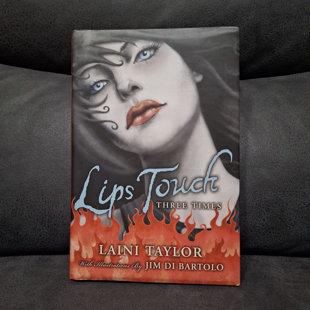 Lips Touch