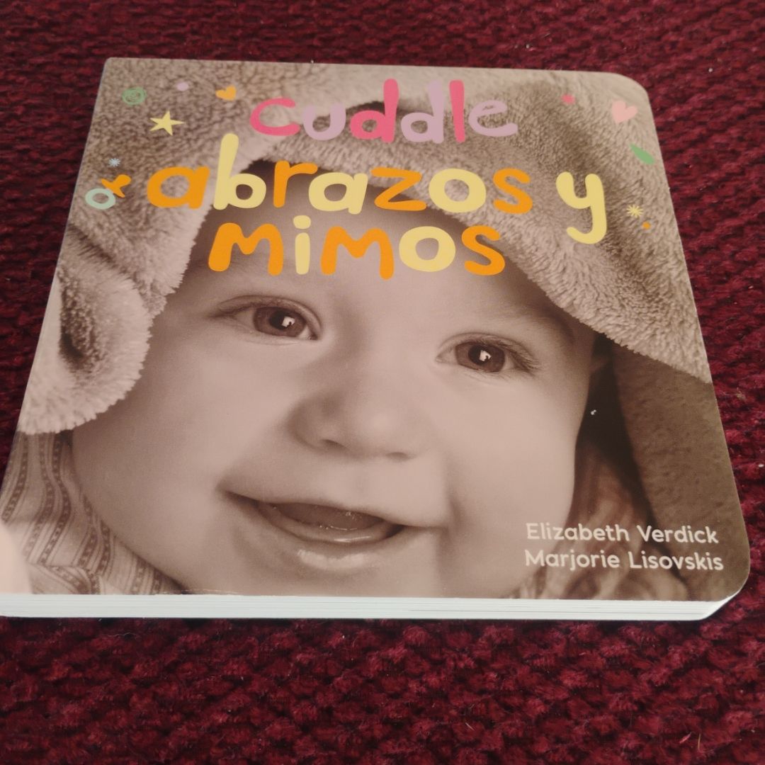 Cuddle / Abrazos y Mimos