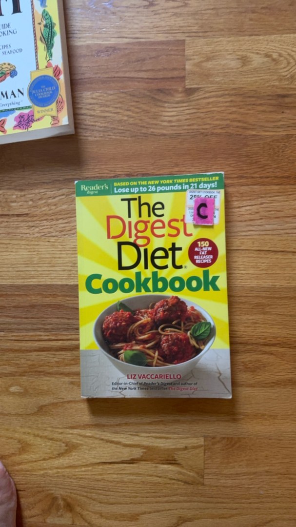 The Digest Diet Cookbook by Liz Vaccariello (2013) Hardcover