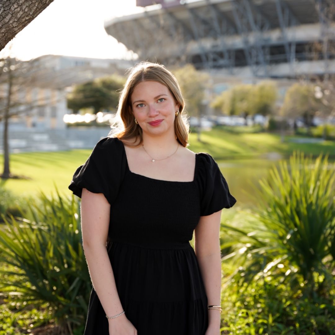 Josie DeWalt
