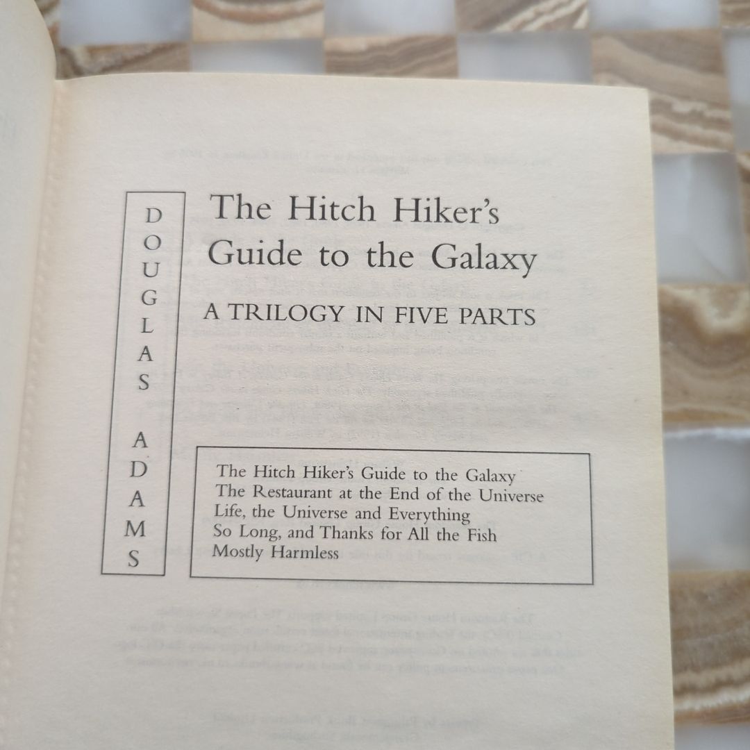 Hitchhiker's Trilogy Slipcase
