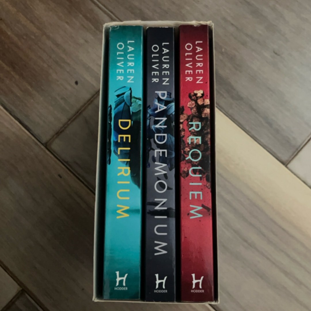 Delirium (book set) 