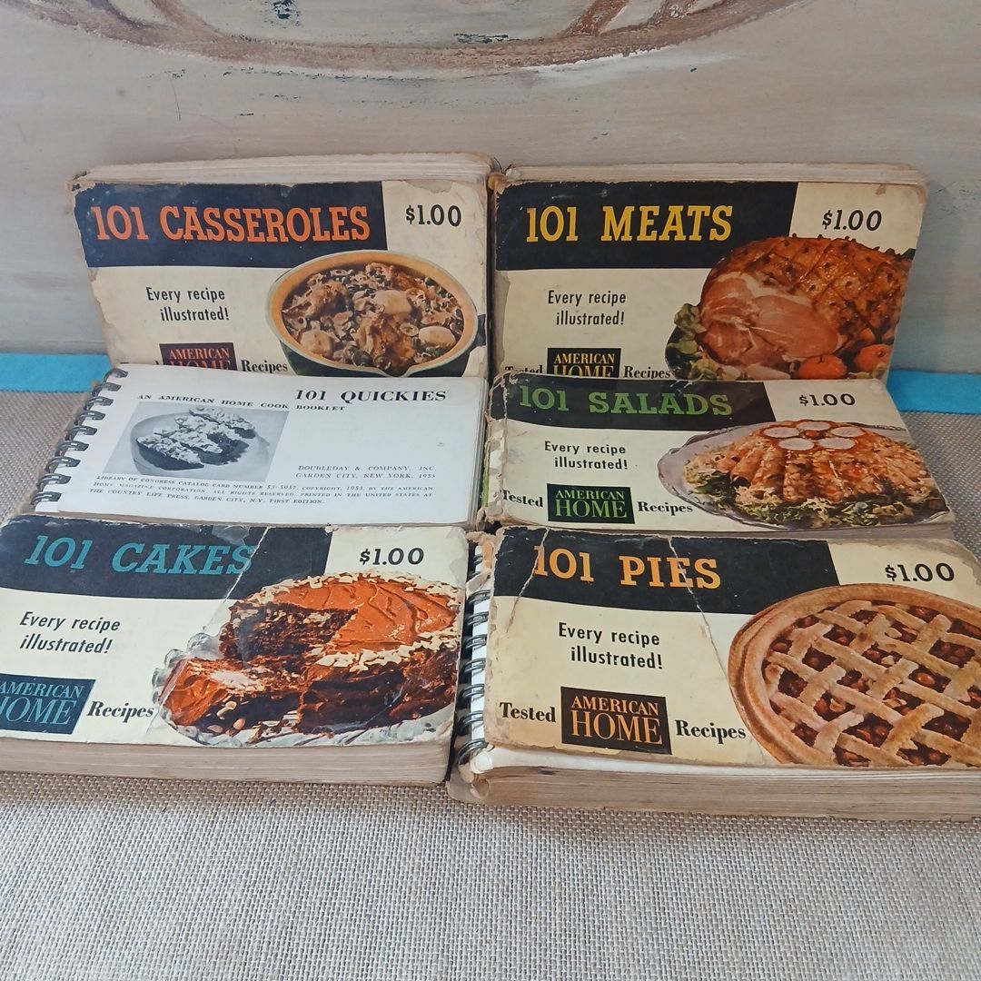 Lot of 6 Cookbook Booklets 101 Casseroles +5