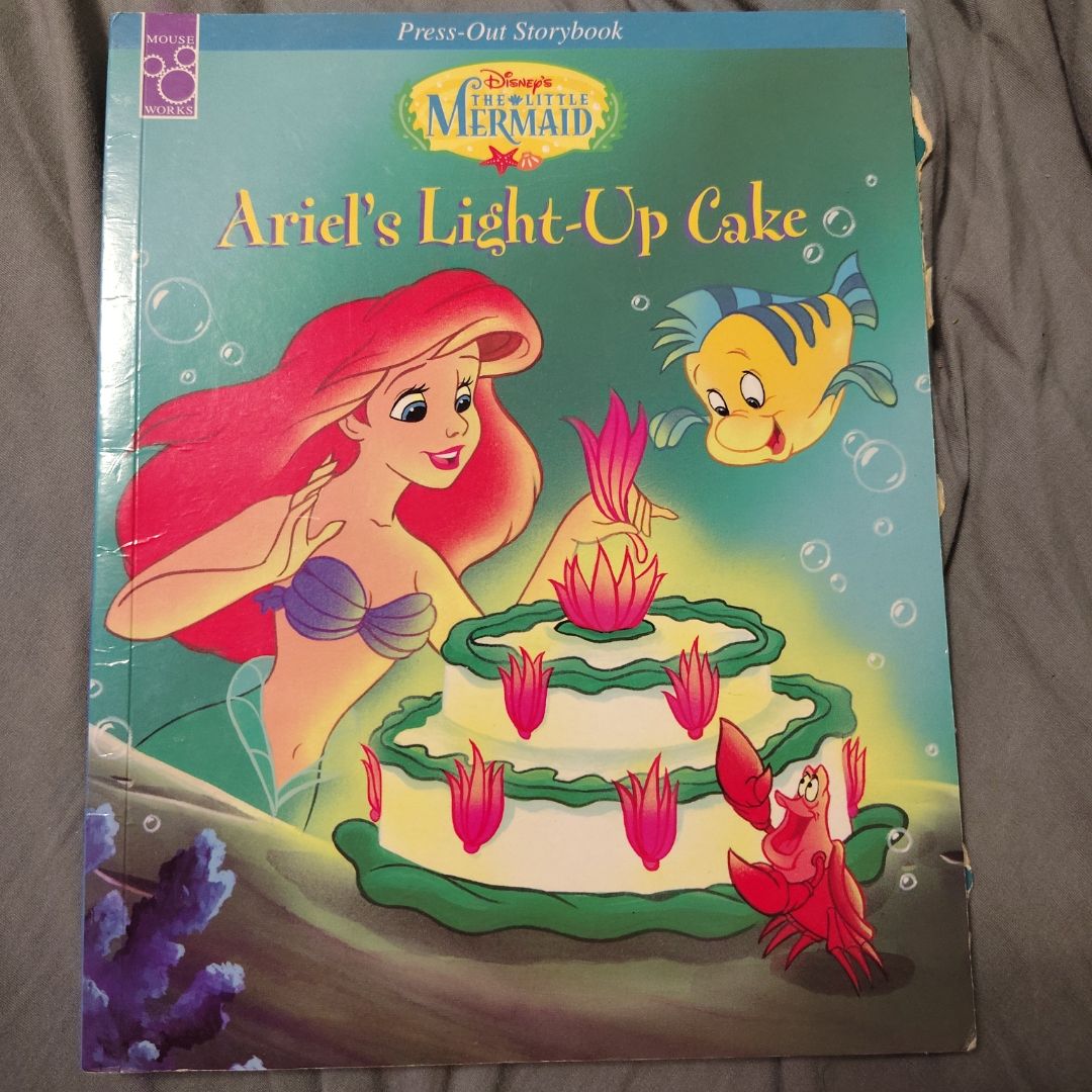 The Little Mermaid: Ariel's Light Up Cake