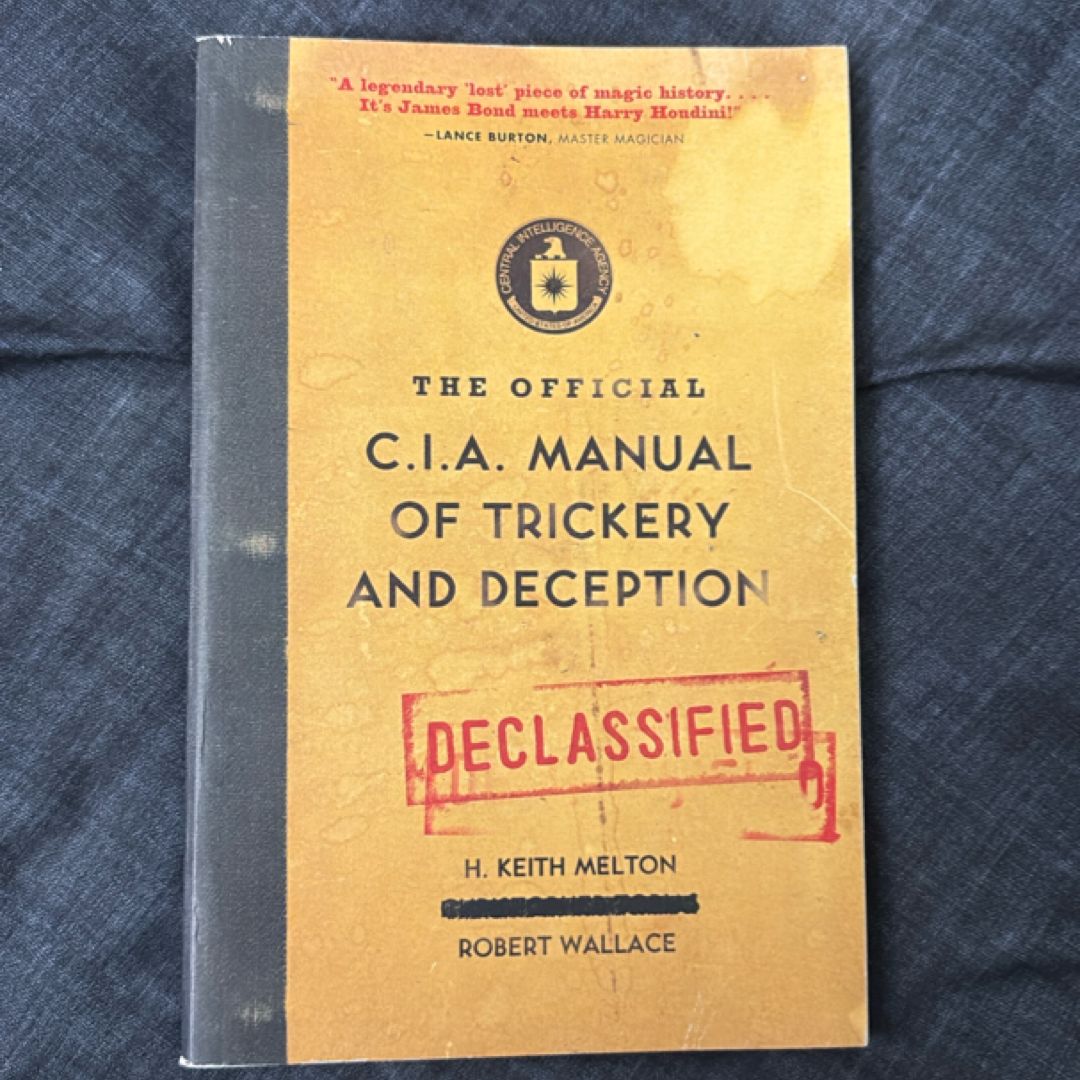 語学・辞書・学習参考書 THE CIA MANUAL OF TRICKERY AND DECEPTION The Official CIA Manual of Trickery and Deception: Melton, H