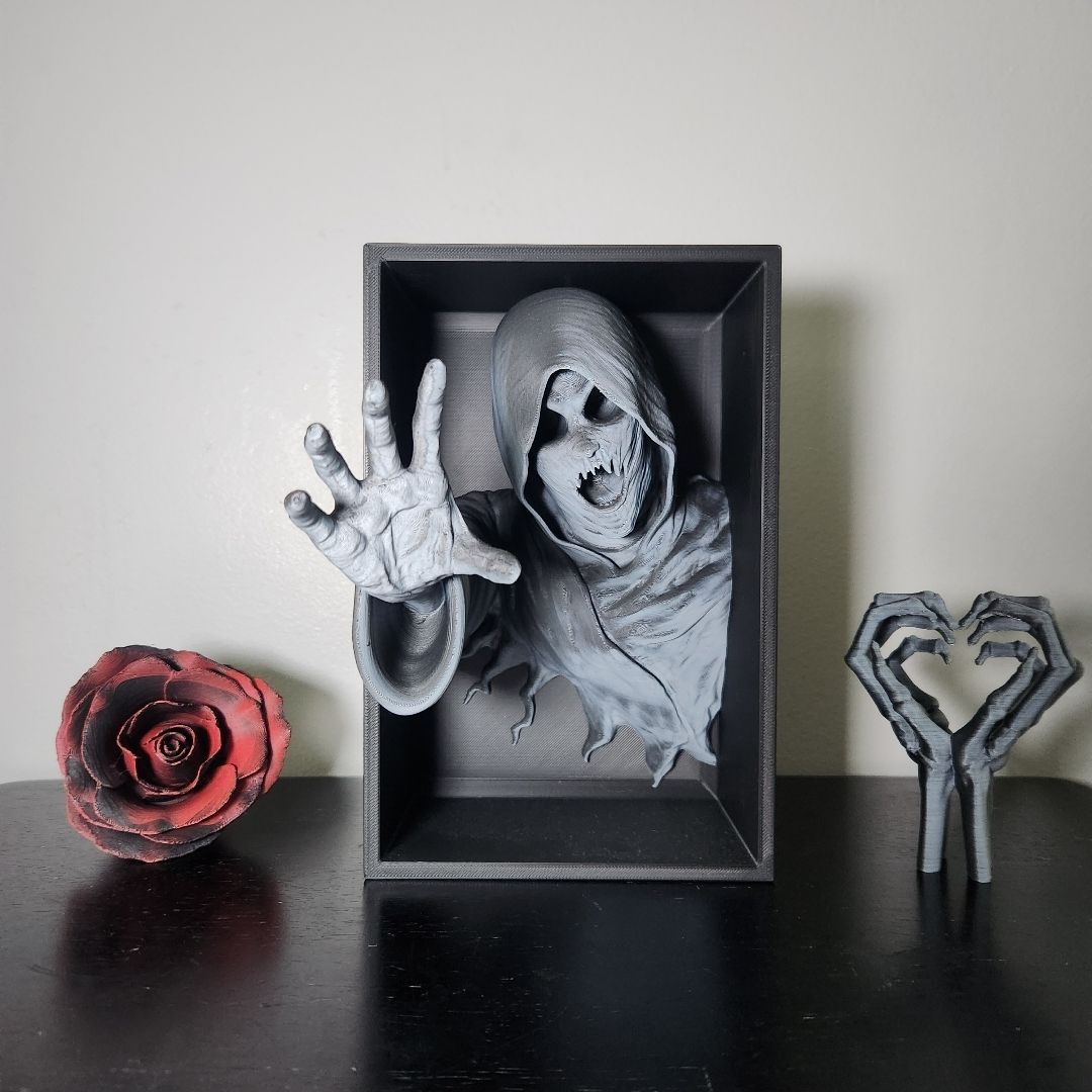 3D Printed Reaper Book Nook - Black and White