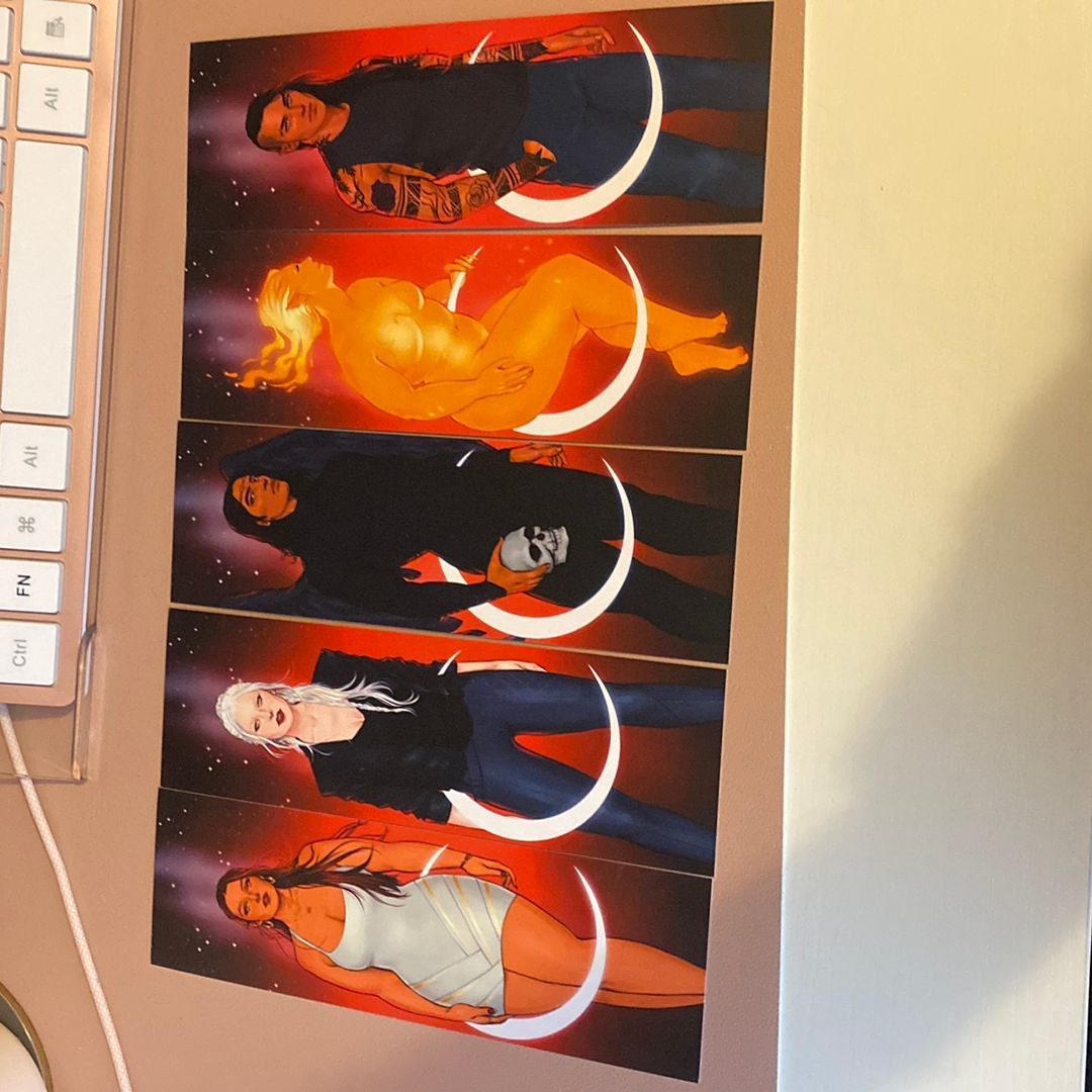 Crescent City Illumicrate bookmarks 