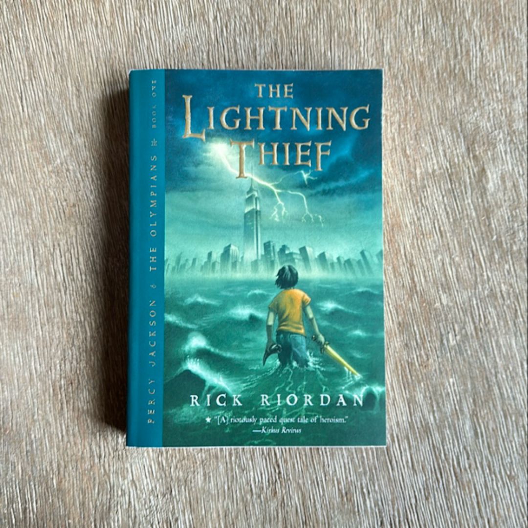 The Lightning Thief (Percy Jackson and the Olympians, Book One)