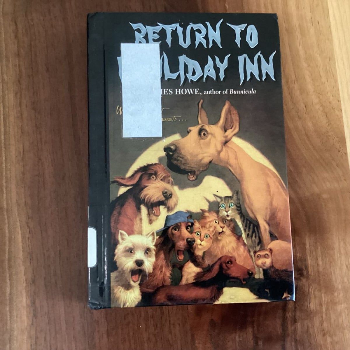 Return to Howliday Inn by James Howe