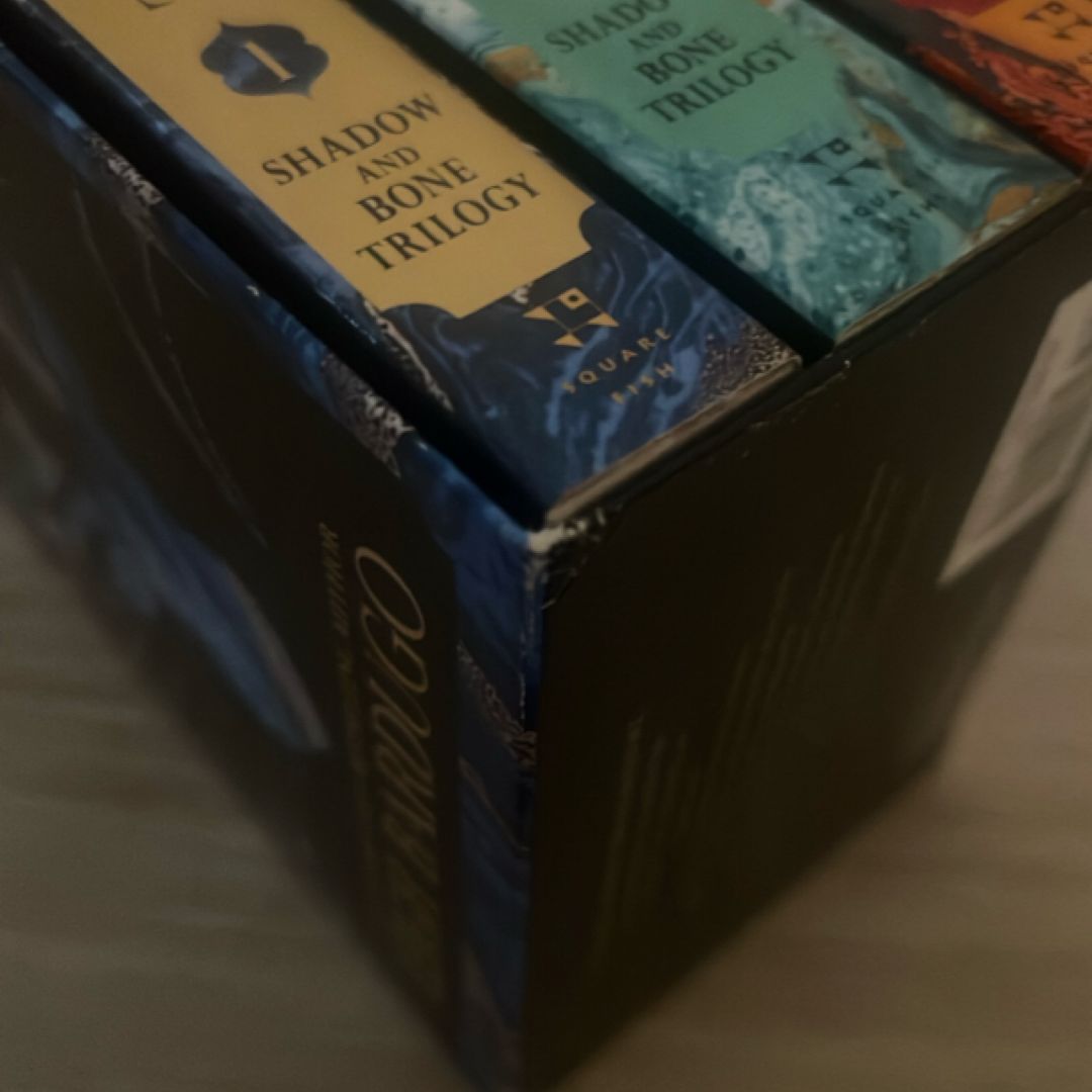 The Shadow and Bone Trilogy Boxed Set