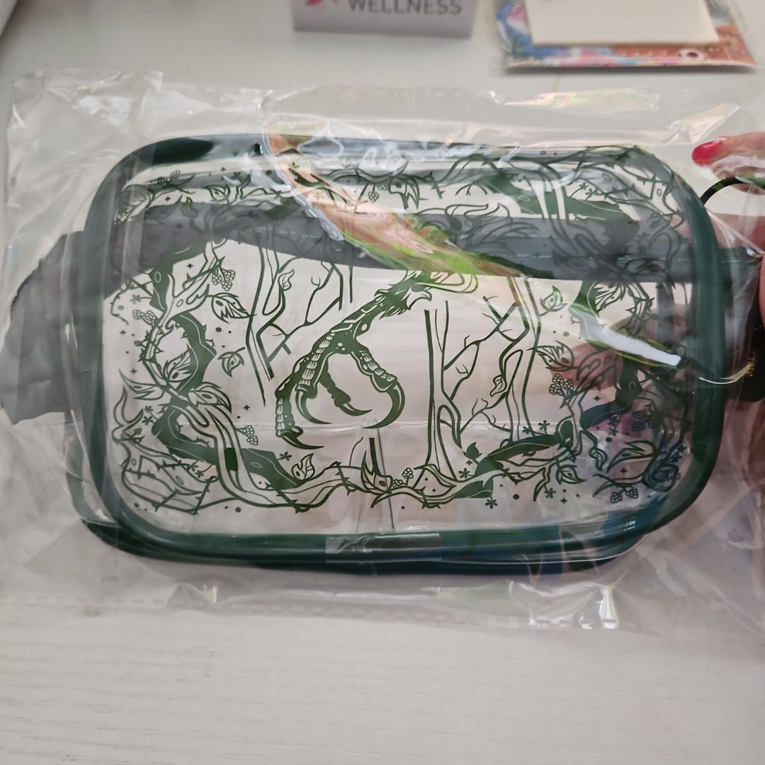 Illumicrate-One Dark Window Travel Pouch