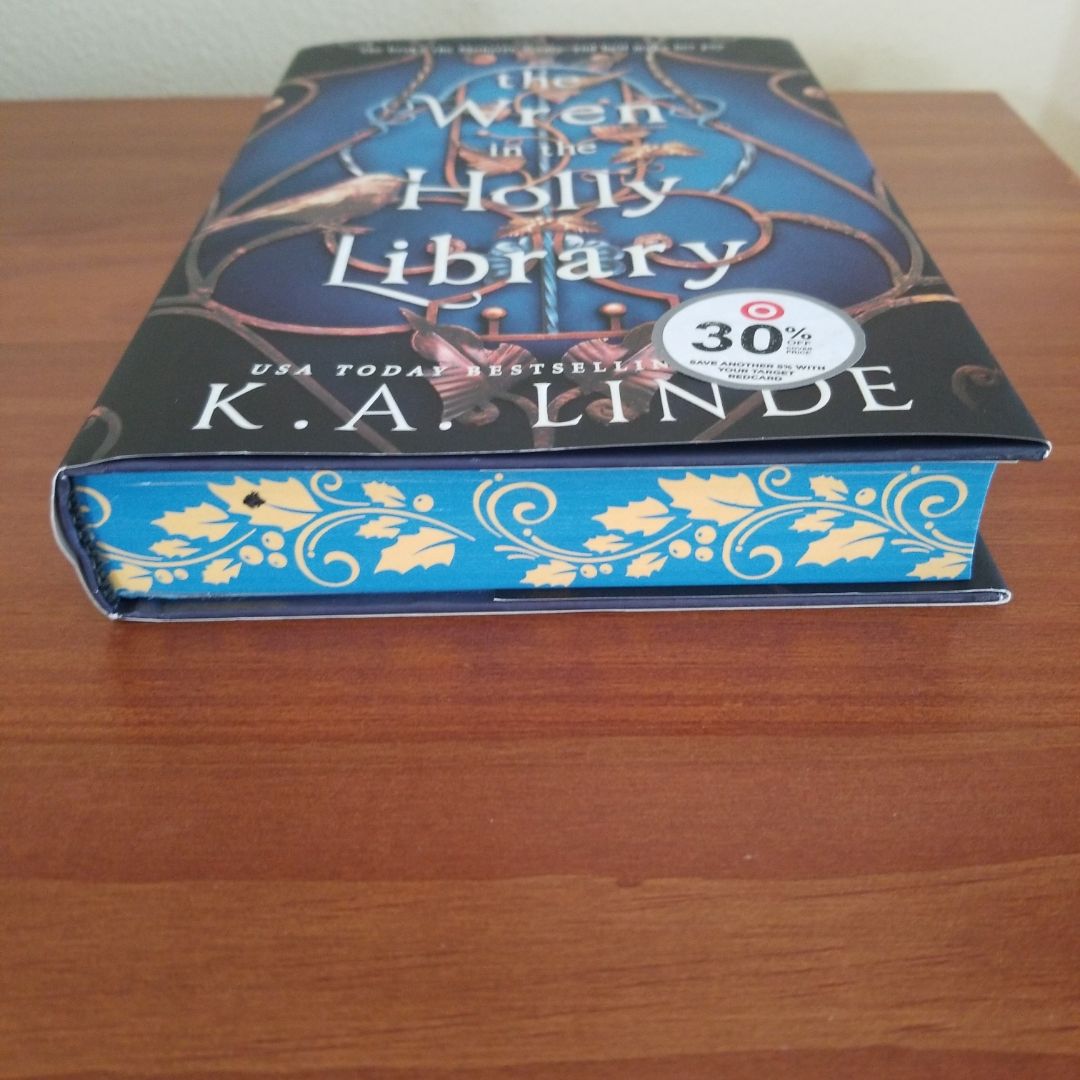 The Wren in the Holly Library (Deluxe Limited Edition)