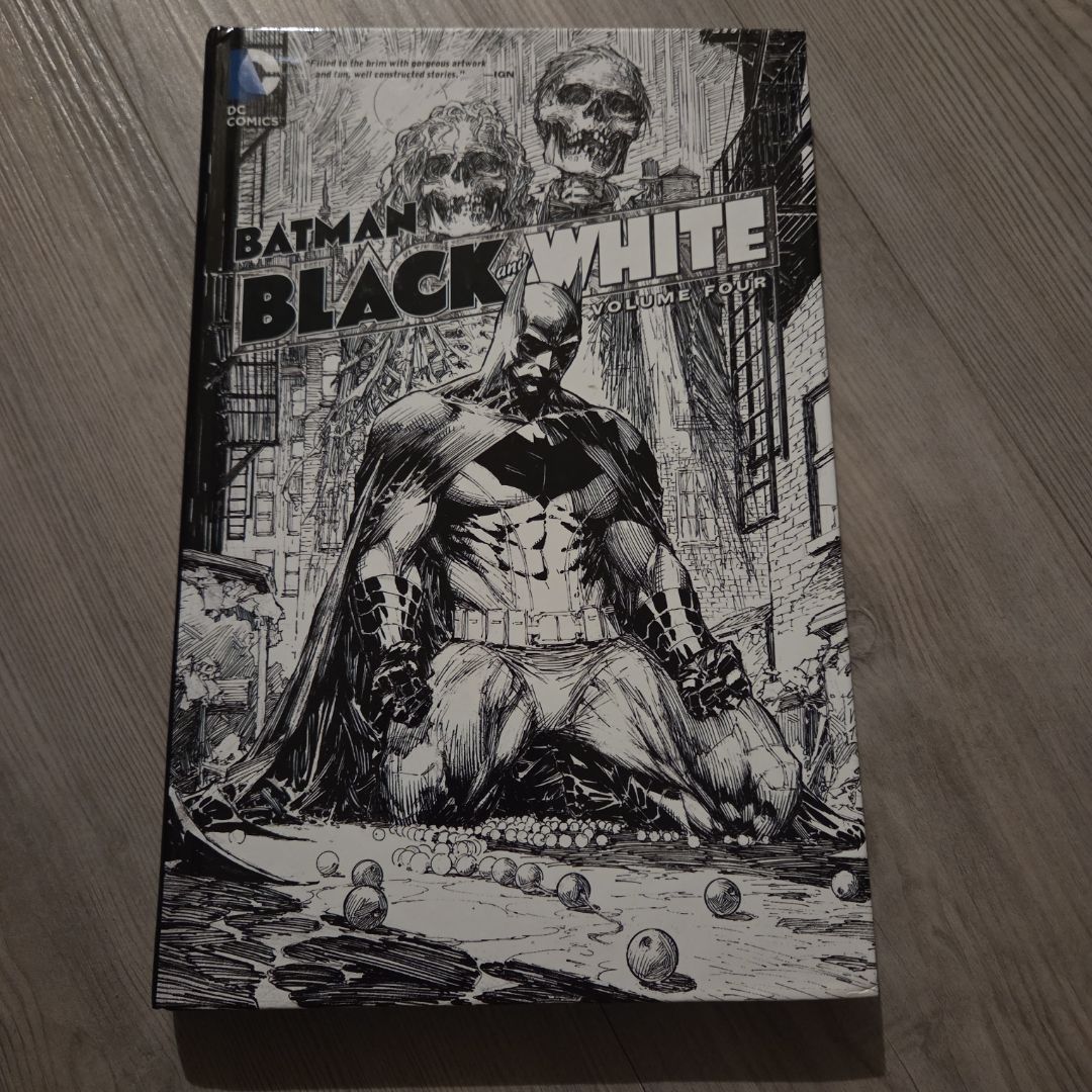 Batman: Black and White Vol. 4