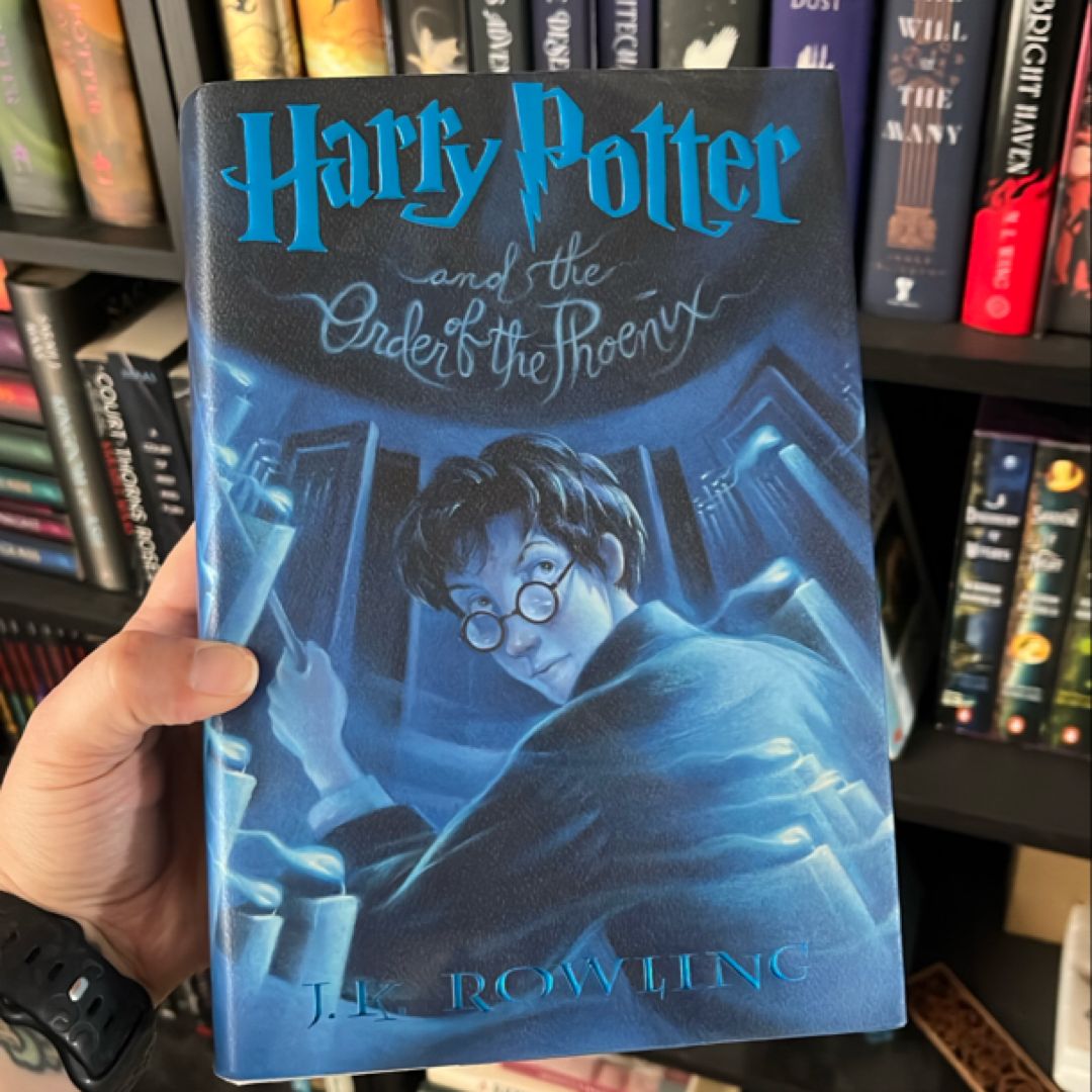 Harry Potter and the Order of the Phoenix (Harry Potter, Book 5)