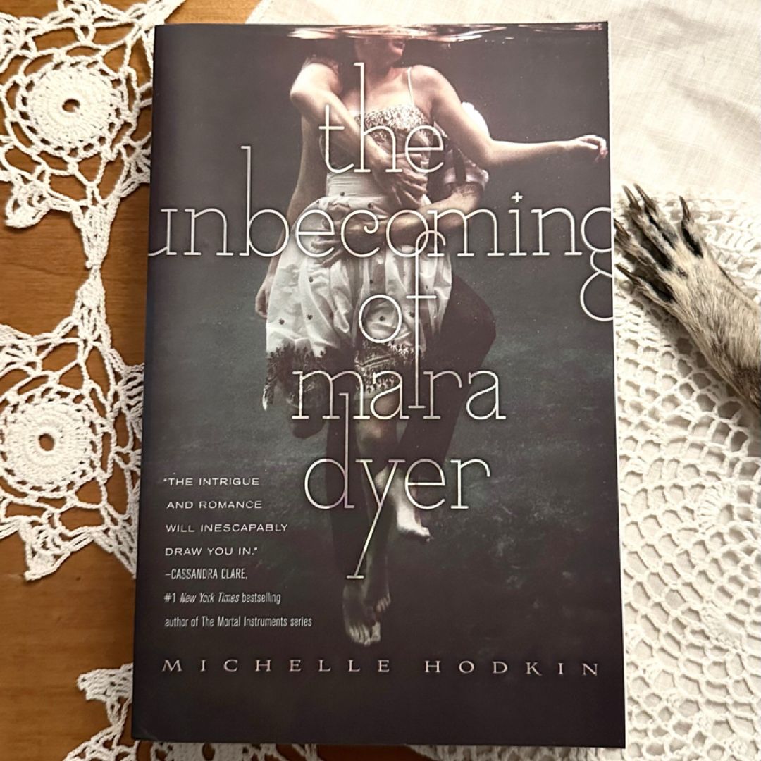 The Unbecoming of Mara Dyer