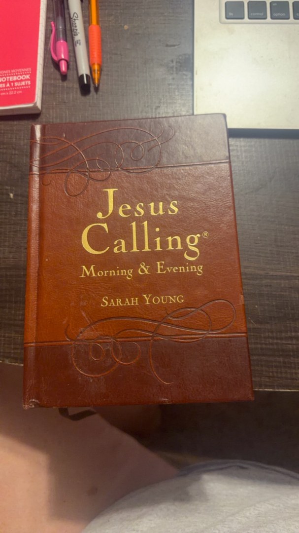 Jesus Calling Morning and Evening Devotional
