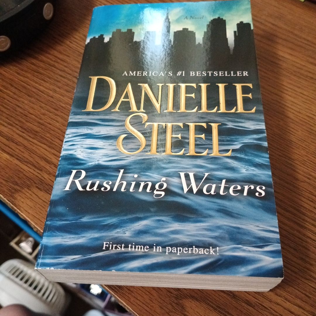Rushing Waters by Danielle Steel, Paperback | Pangobooks