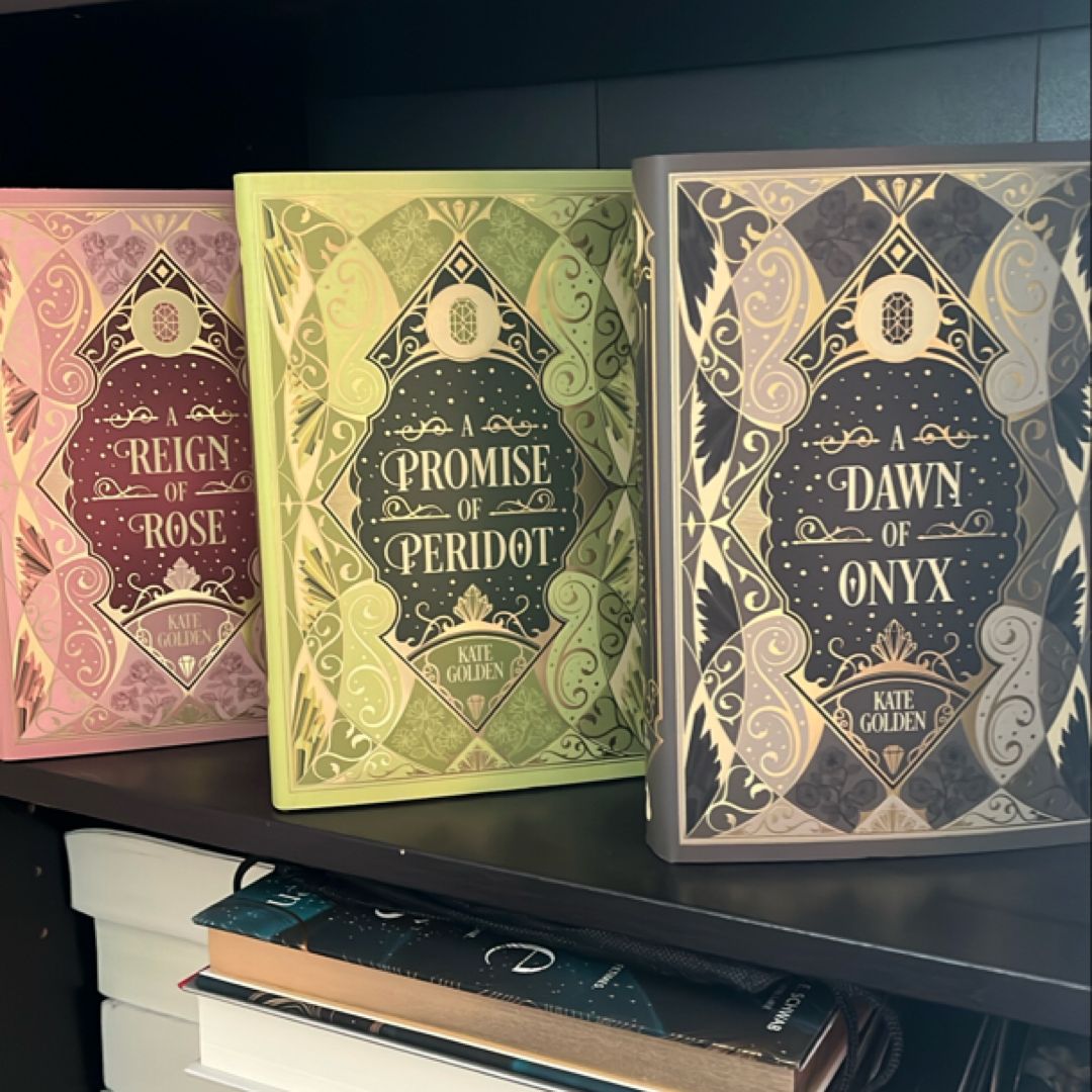 A Dawn of Onyx Trilogy Fairyloot Edition (unopened)