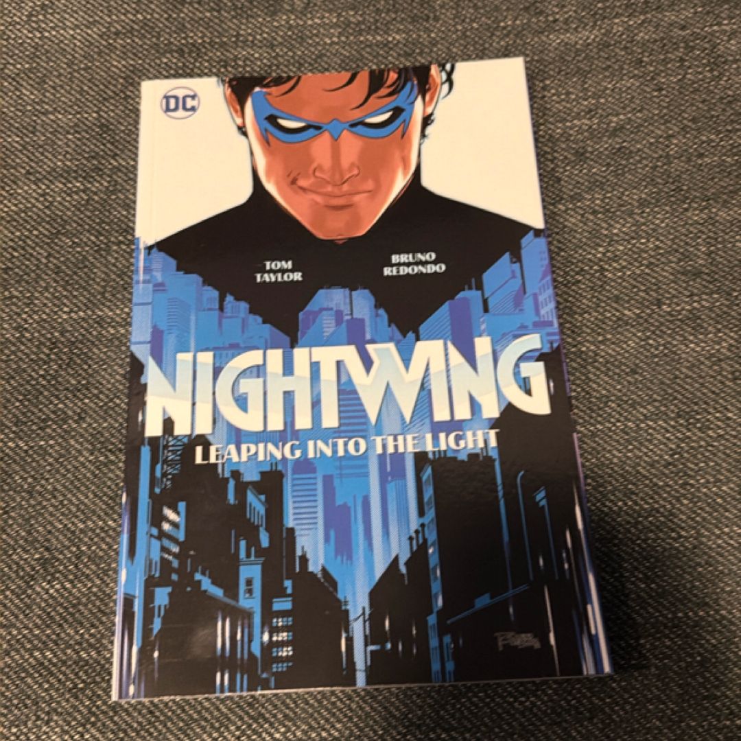 Nightwing Vol. 1: Leaping into the Light