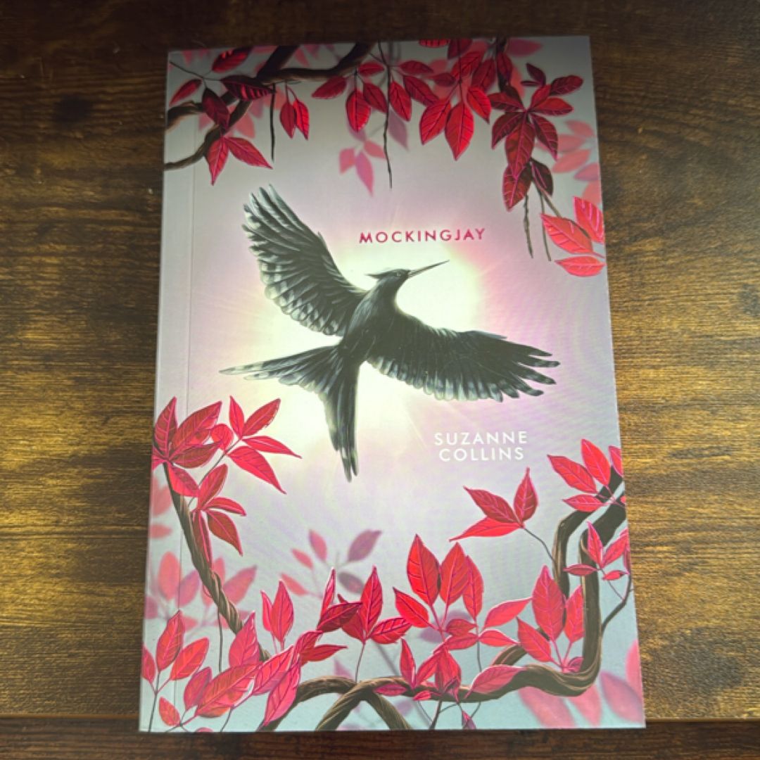 Mockingjay: Deluxe Edition (the Hunger Games, Book Three)