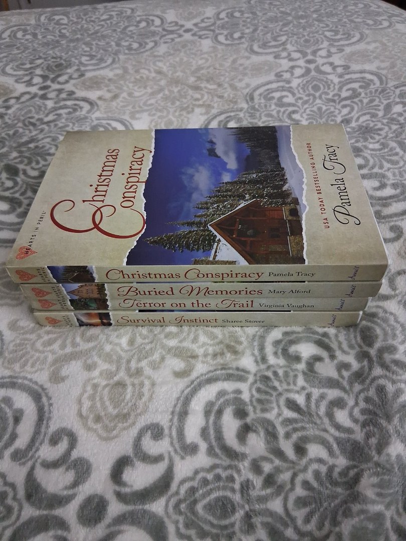 Hearts in Peril: Lot of 4 Books