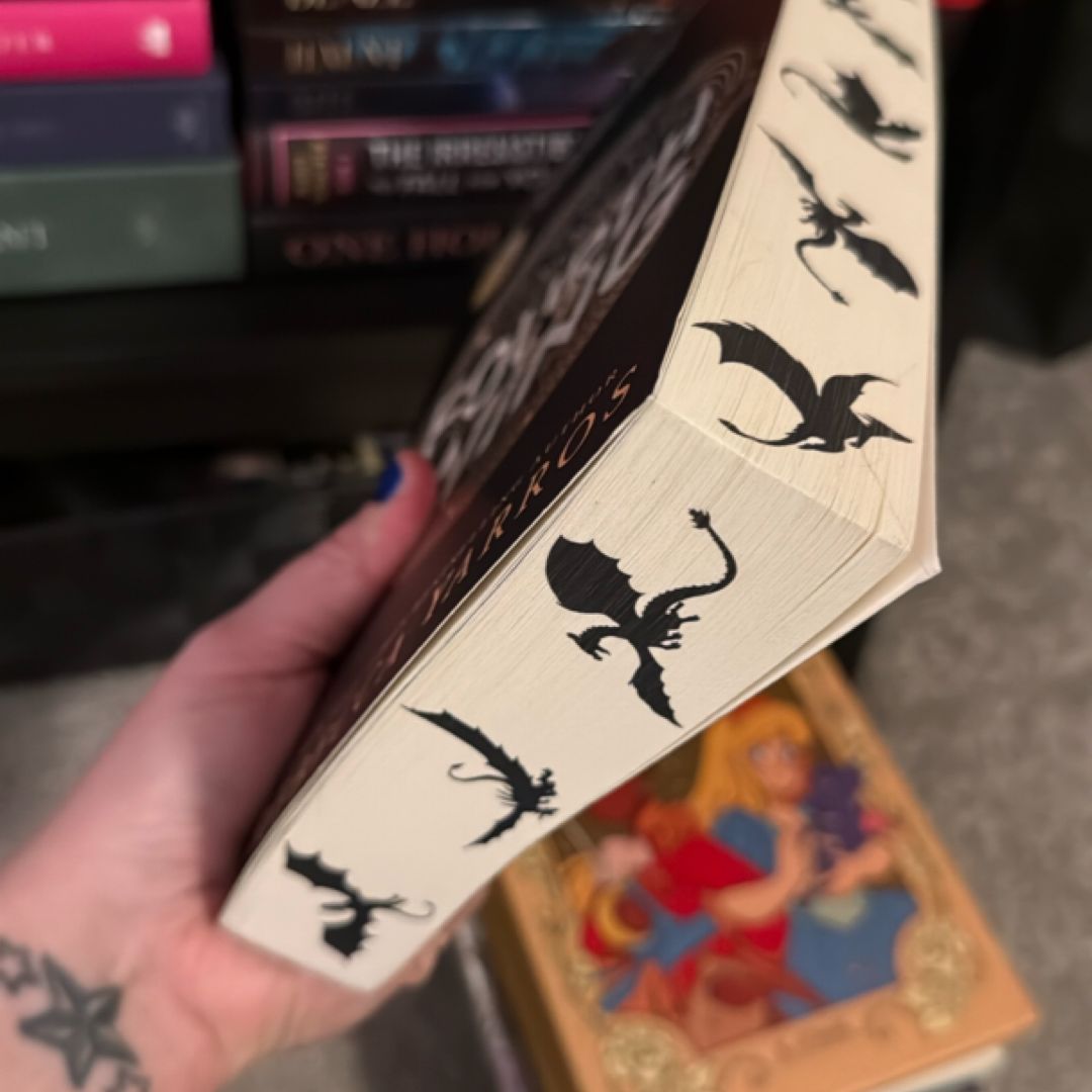 Fourth Wing by Rebecca Yarros, Paperback | Pangobooks