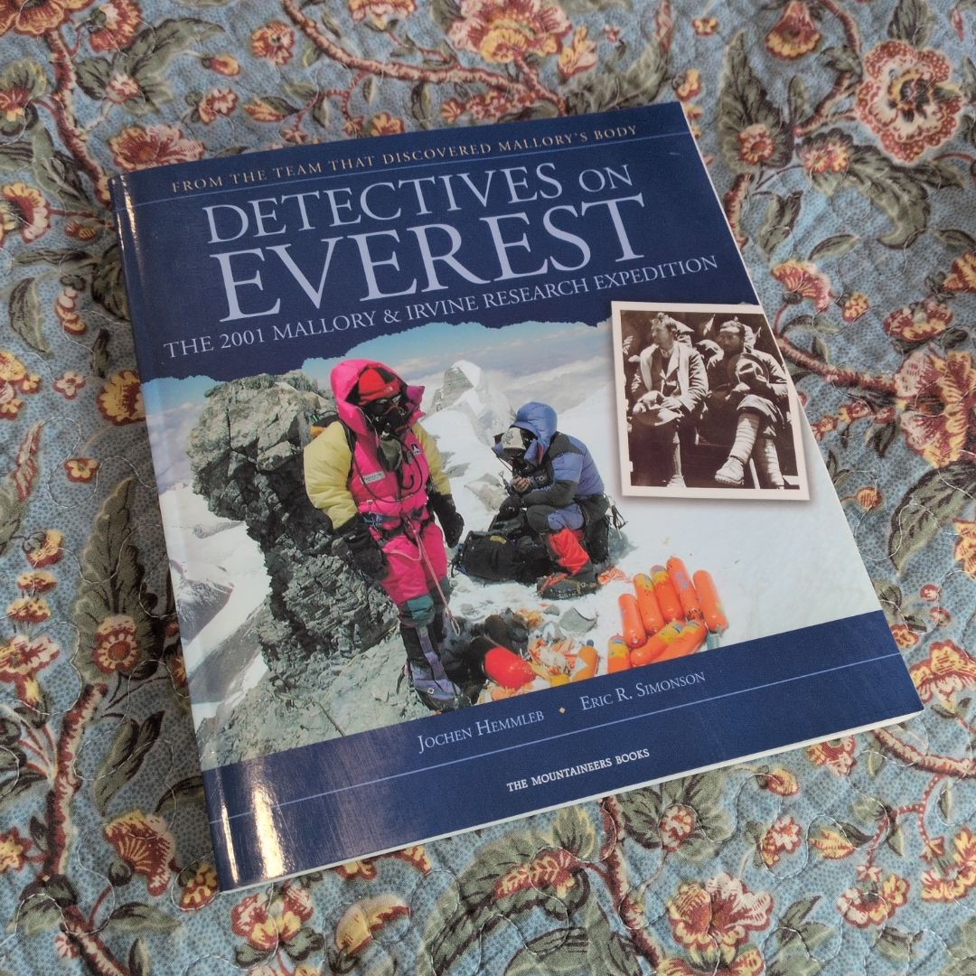 Detectives on Everest