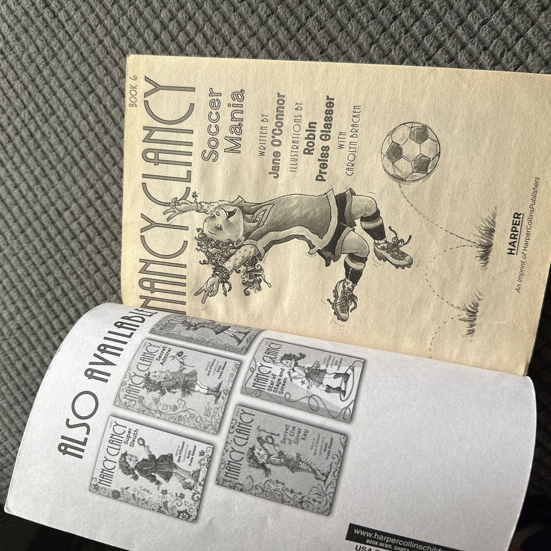 Fancy Nancy: Nancy Clancy, Soccer Mania