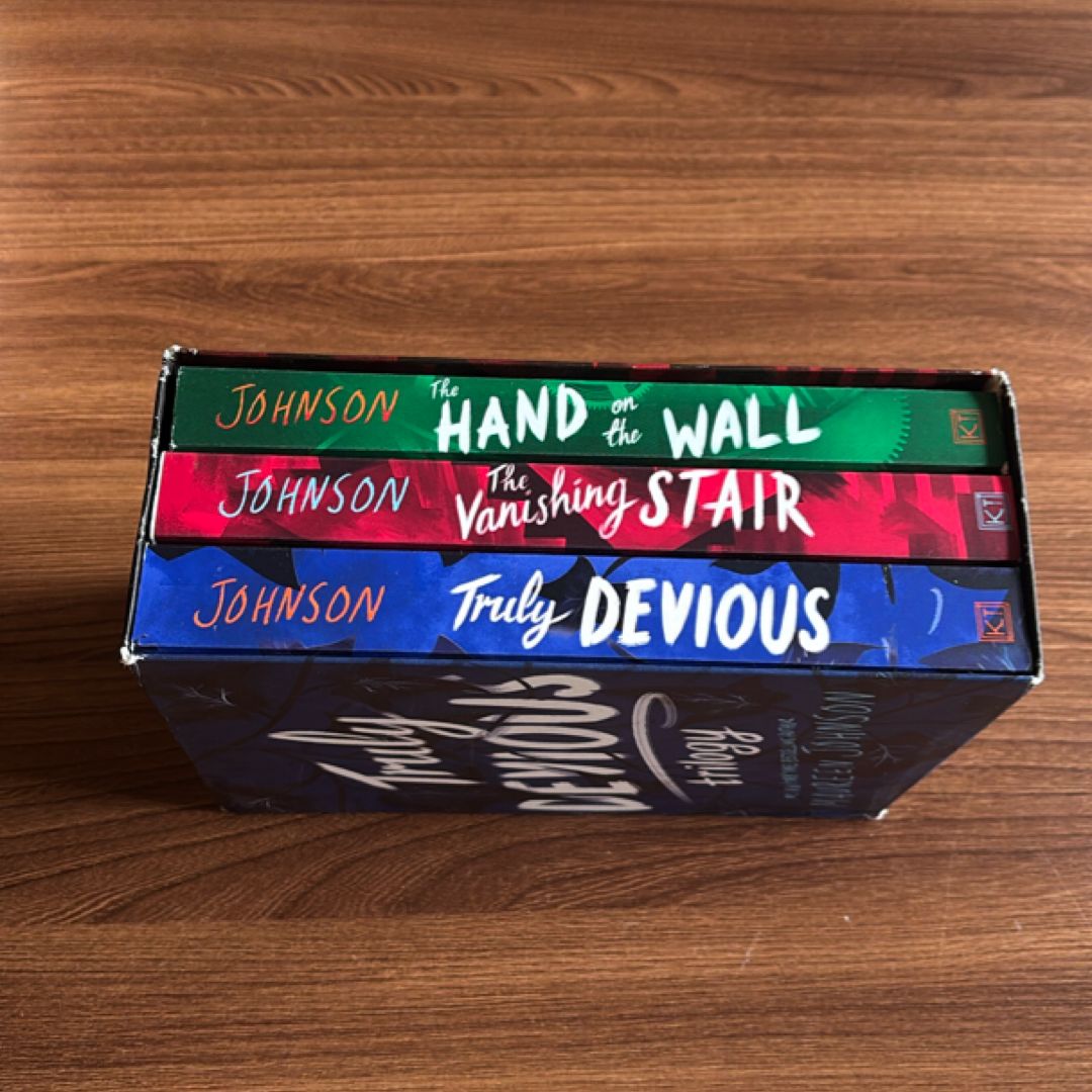 Truly Devious 3-Book Box Set