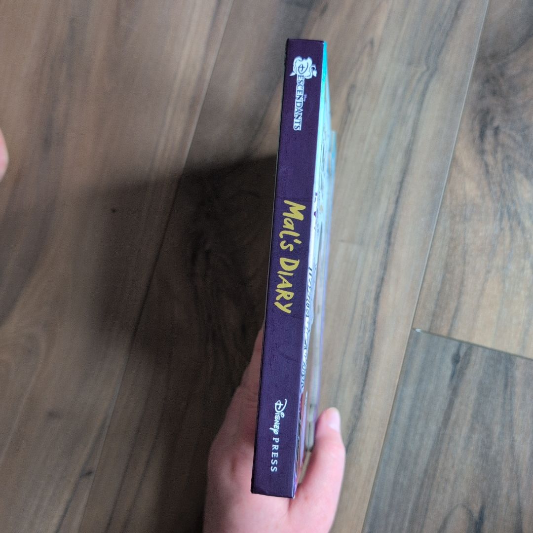 Descendants: Mal's Diary