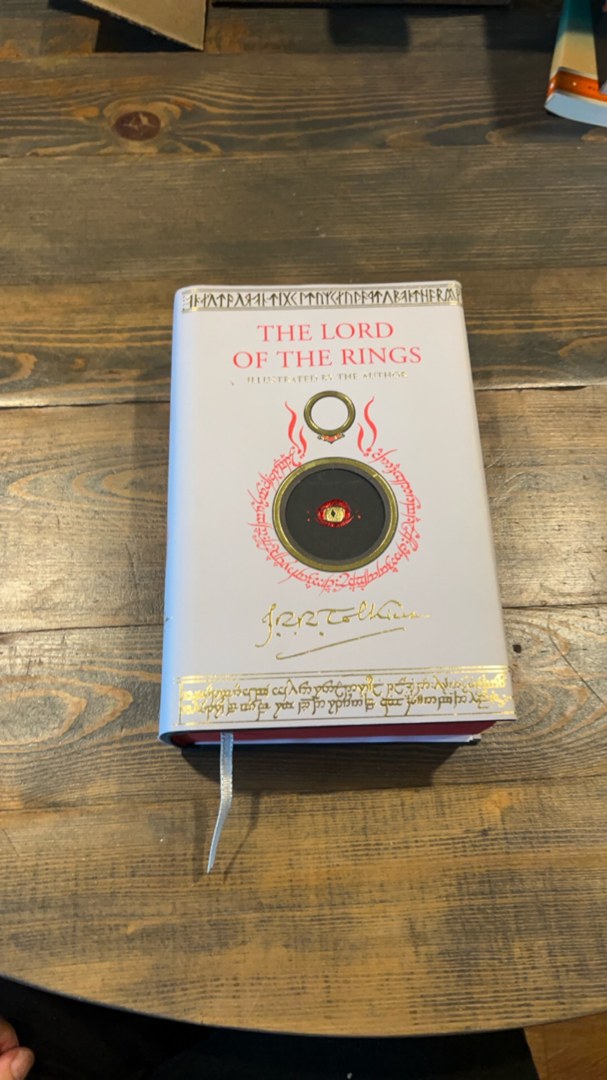 The Lord of the Rings Illustrated Edition