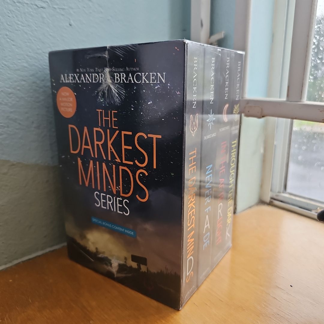 The Darkest Minds Series Boxed Set [4-Book Paperback Boxed Set] (the Darkest Minds)