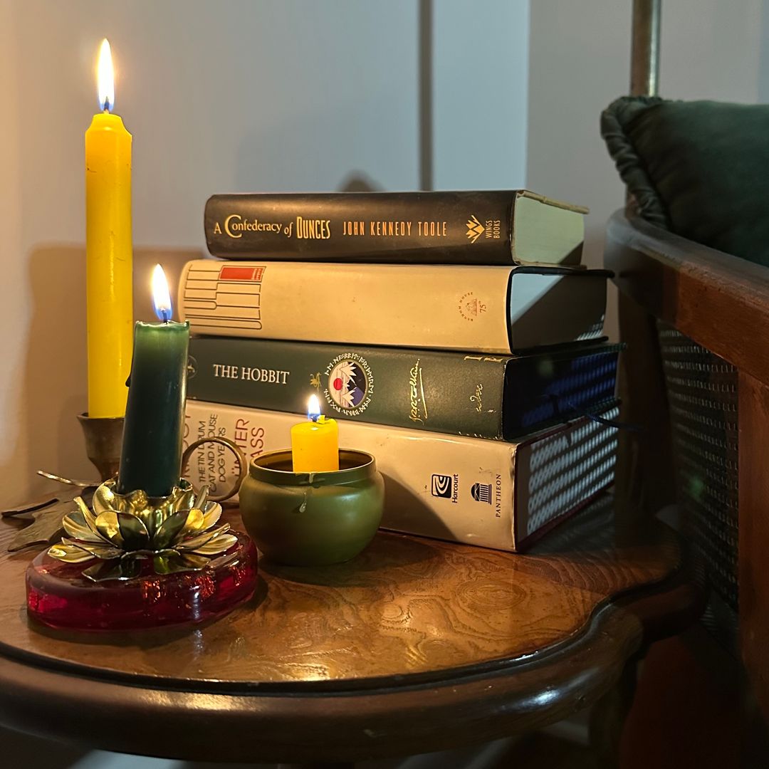 Candlelight Books