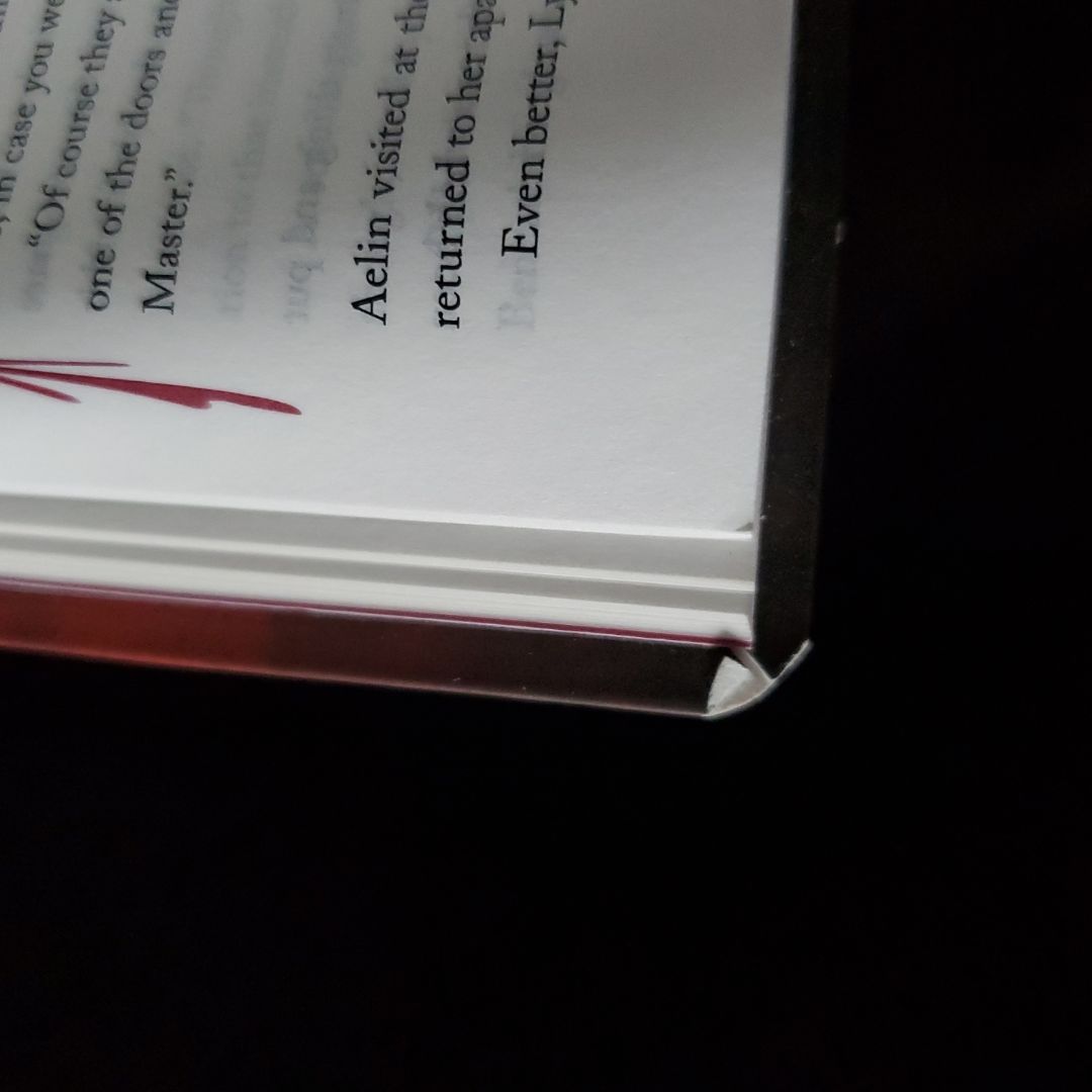 Queen of Shadows (Miniature Character Collection) by Sarah J. Maas ...