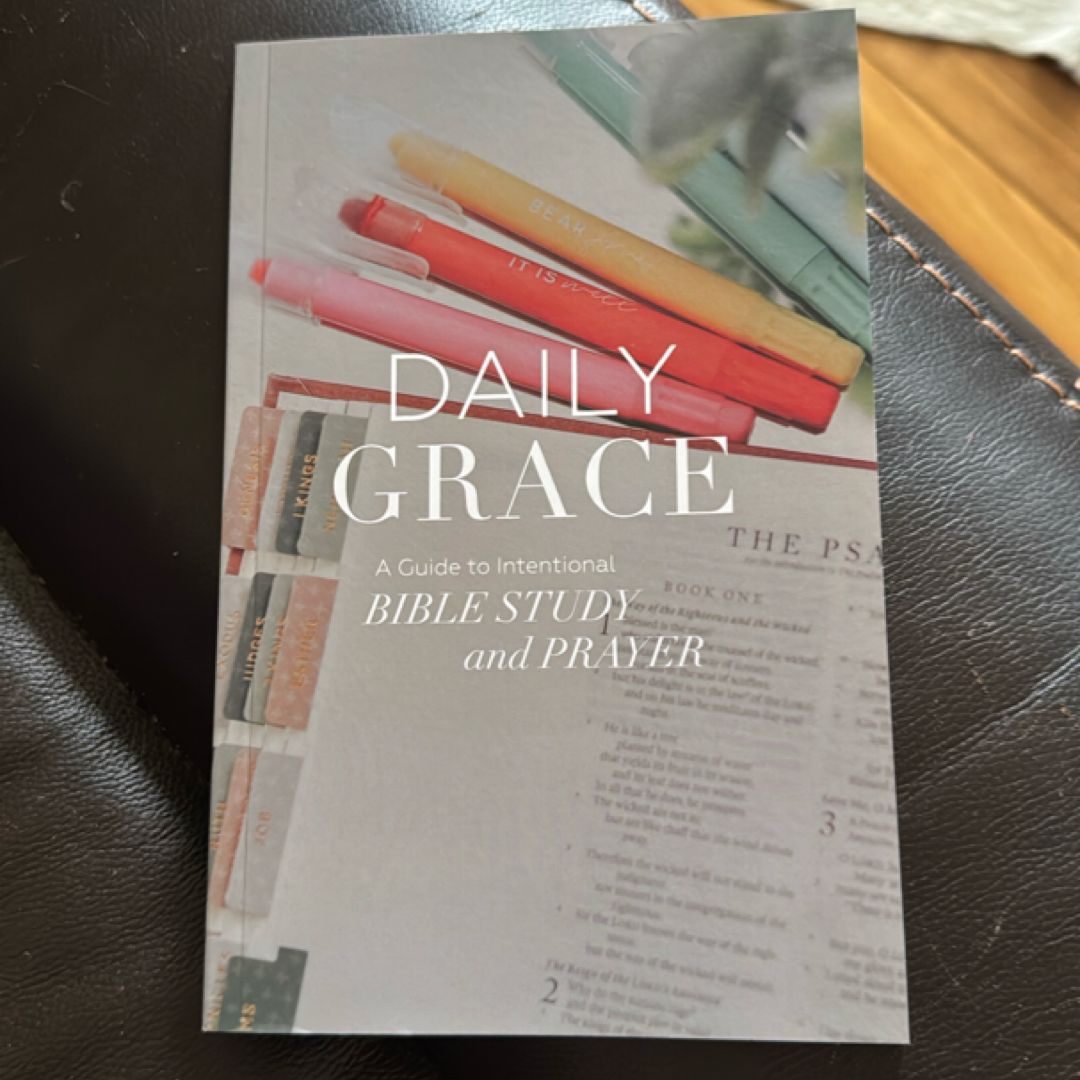 Daily Grace by Daily Grace Co, Paperback | Pangobooks
