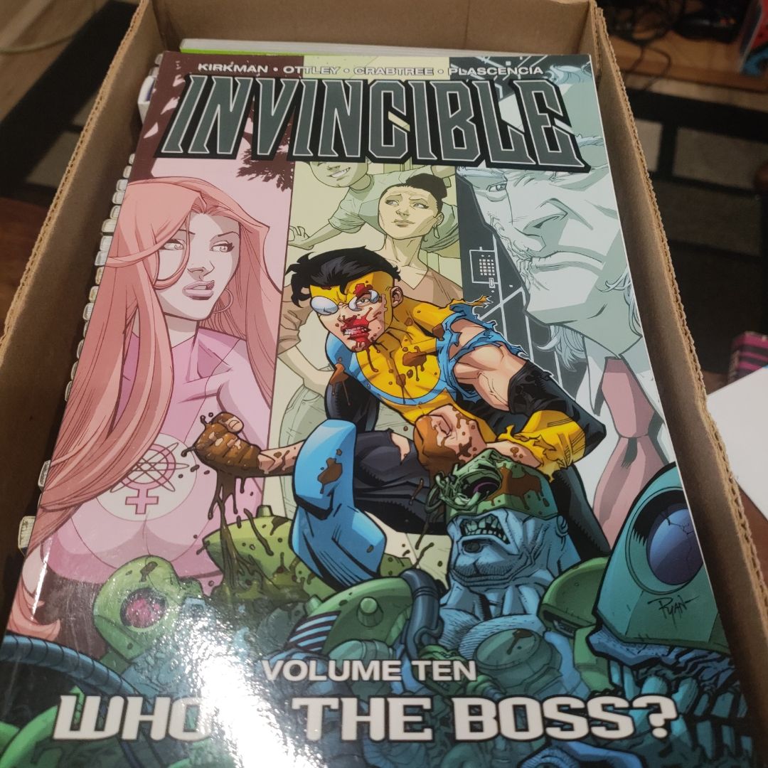 Invincible Volume 10: Whos the Boss?