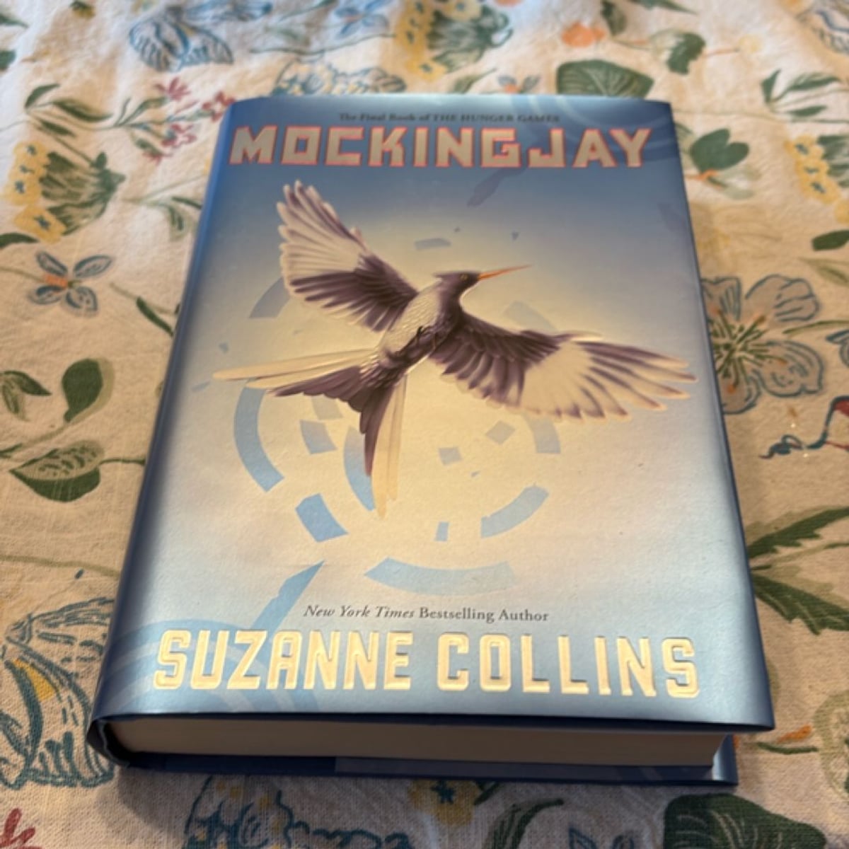 Mockingjay by Suzanne Collins, Hardcover | Pangobooks